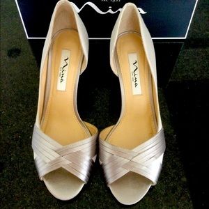 Womens Nina dress shoes 7.5W